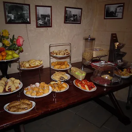 Le Dodici Lune Guest house 4*