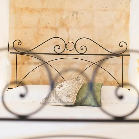 Le Dodici Lune Guest house